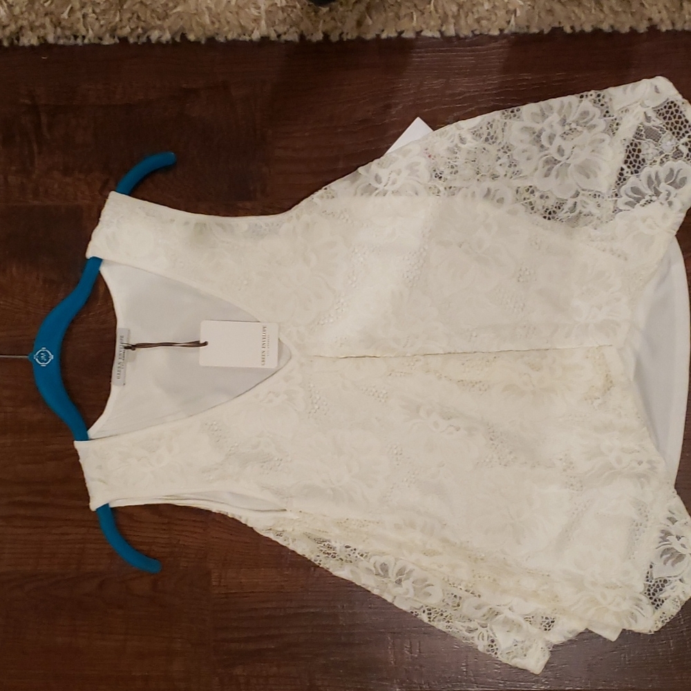 Green envelope top